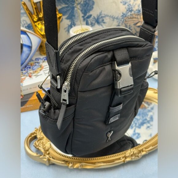 🆕 AMI PARIS 🧿 NWOT Black Ami de Coeur Crossbody Pocket Pouch - Picture 5 of 16